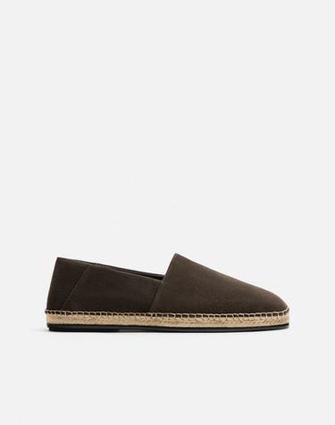 ESPADRILLES EN CUIR - Marron de Zara