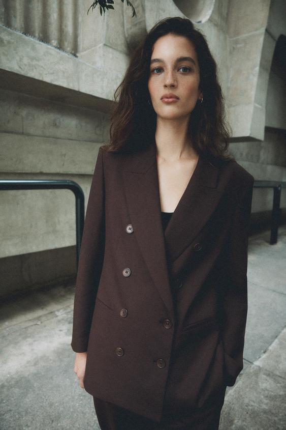 BLAZER CRUZADA HOMBRERAS - Marrón de Zara - Imagen 0