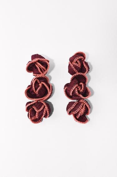 PENDIENTES TEJIDO FLOR CONTRASTE - Vino de Zara