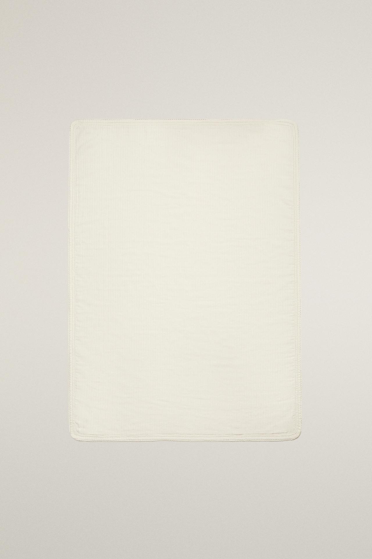 KIDS' MUSLIN BLANKET WITH LACE TRIM — Ecru
