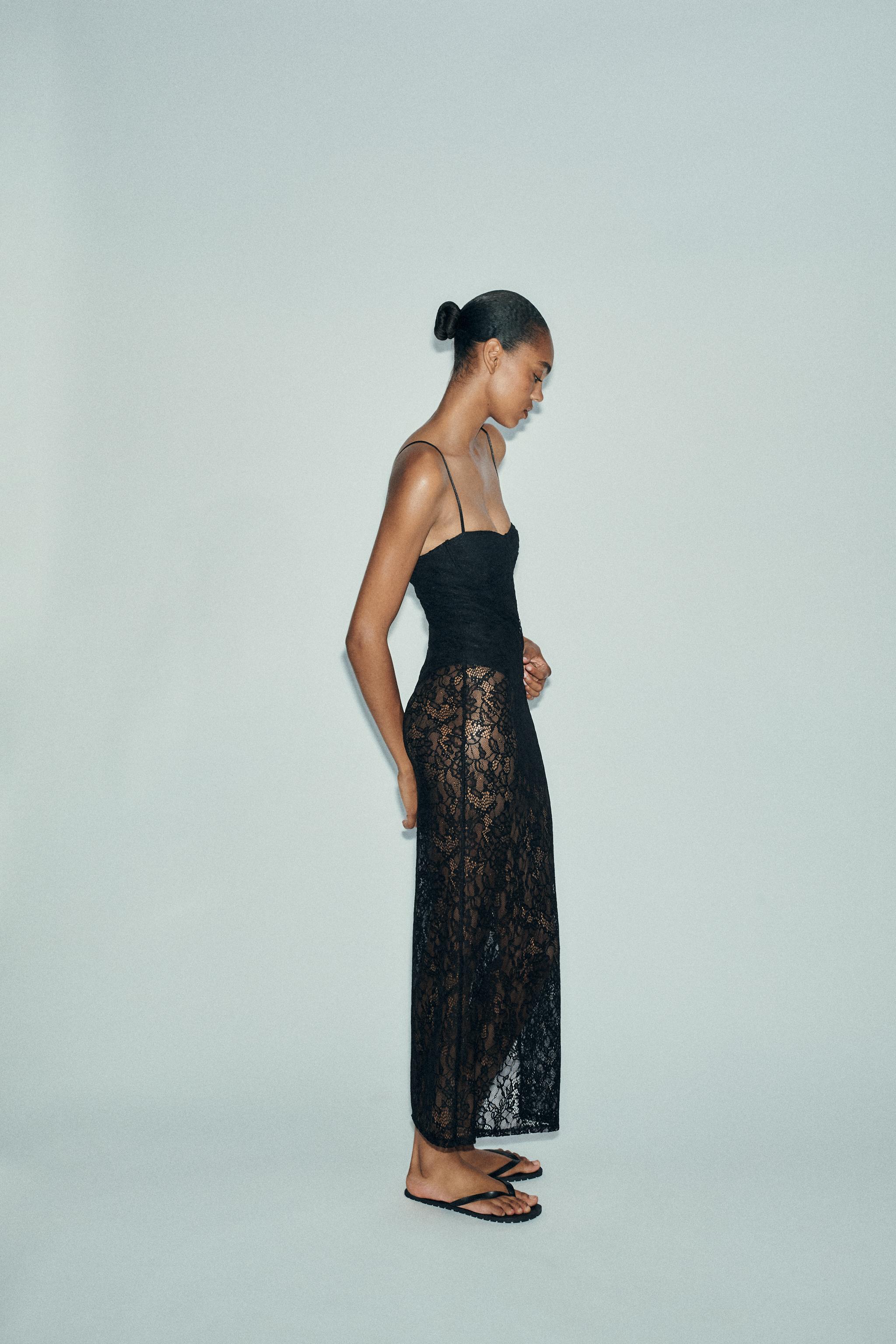UNDERWIRE LACE MIDI DRESS