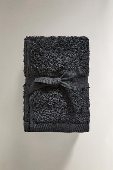 PACK OF HIGH-QUALITY COTTON HAND TOWELS (PACK OF 3) - Black by Zara