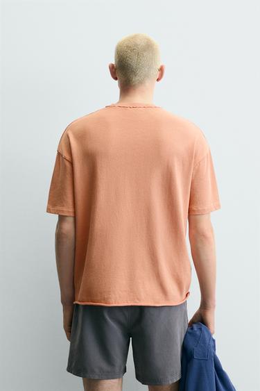 T-SHIRT EN MAILLE À FINITIONS IRRÉGULIÈRES - Mandarine de Zara - Image 2
