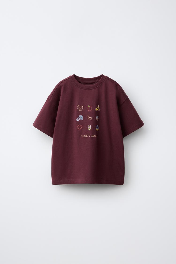 CAMISETA DETALLE BORDADOS