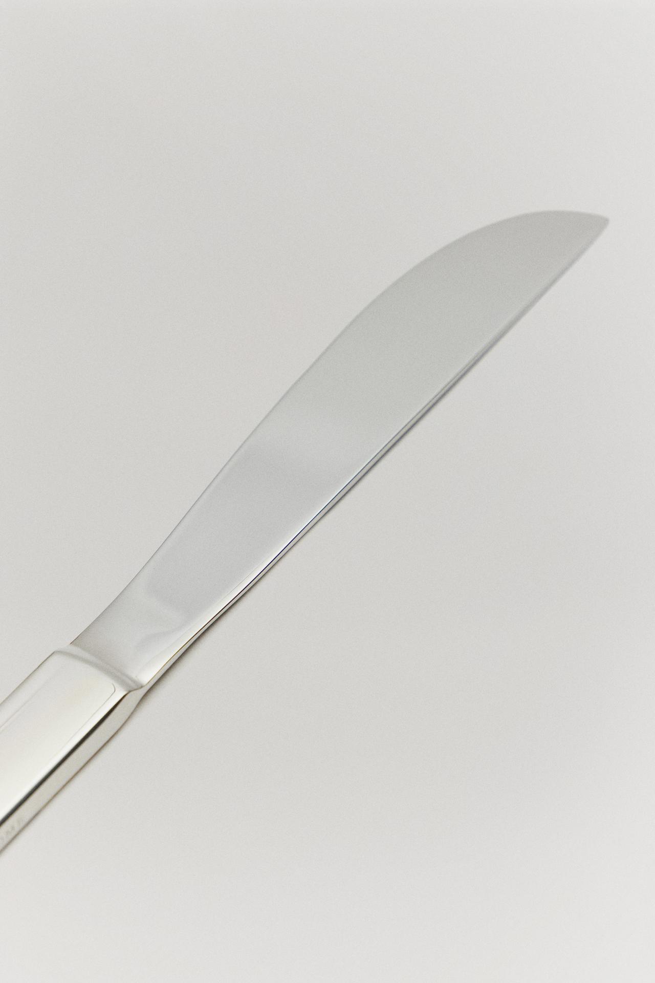 THE MBIOMA KNIFE — Steel