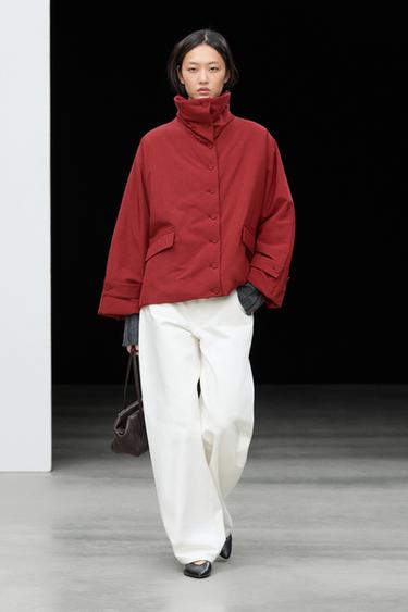 Short lightweight quilted jacket — Intense red 1