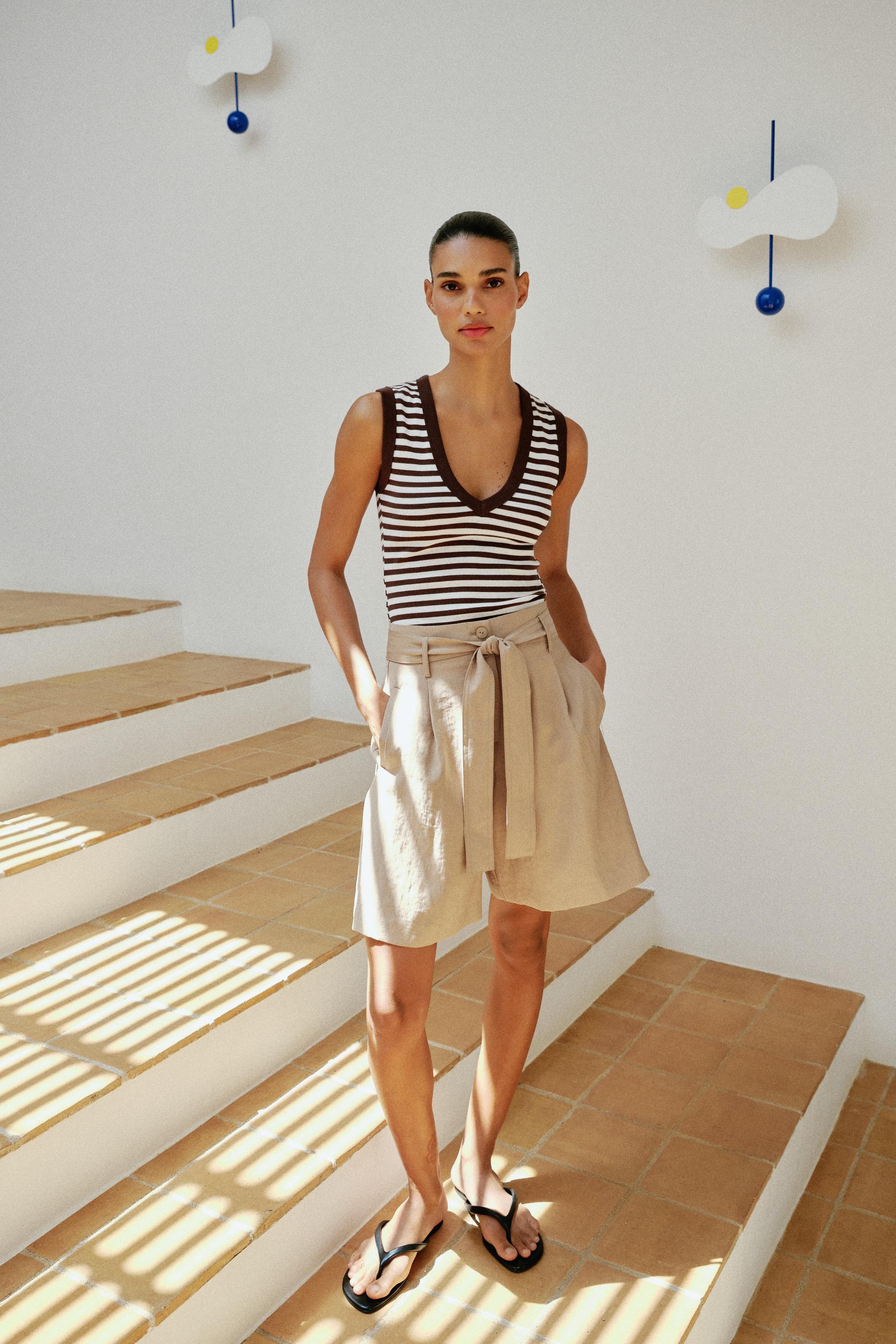 COTTON V-NECK TANK TOP — Brown Stripes