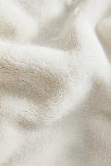 FLEECE BLANKET - Oyster-white by Zara