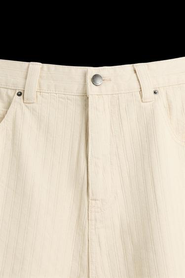 BERMUDA ESTRUCTURA RAYAS - Blanco roto de Zara