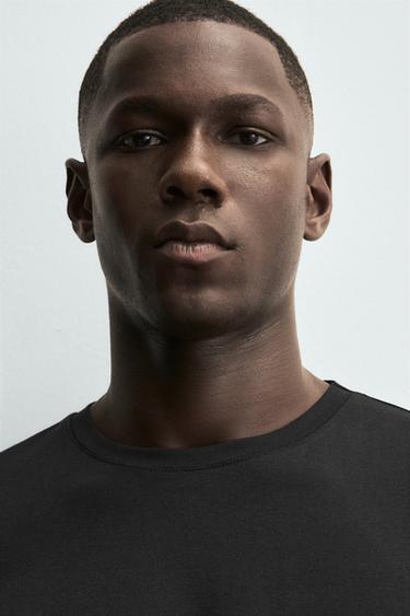 BASIC SLIM FIT T-SHIRT - Black by Zara - Image 4