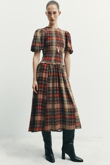 VESTIDO MIDI CUADROS ELÁSTICOS - Verdes de Zara