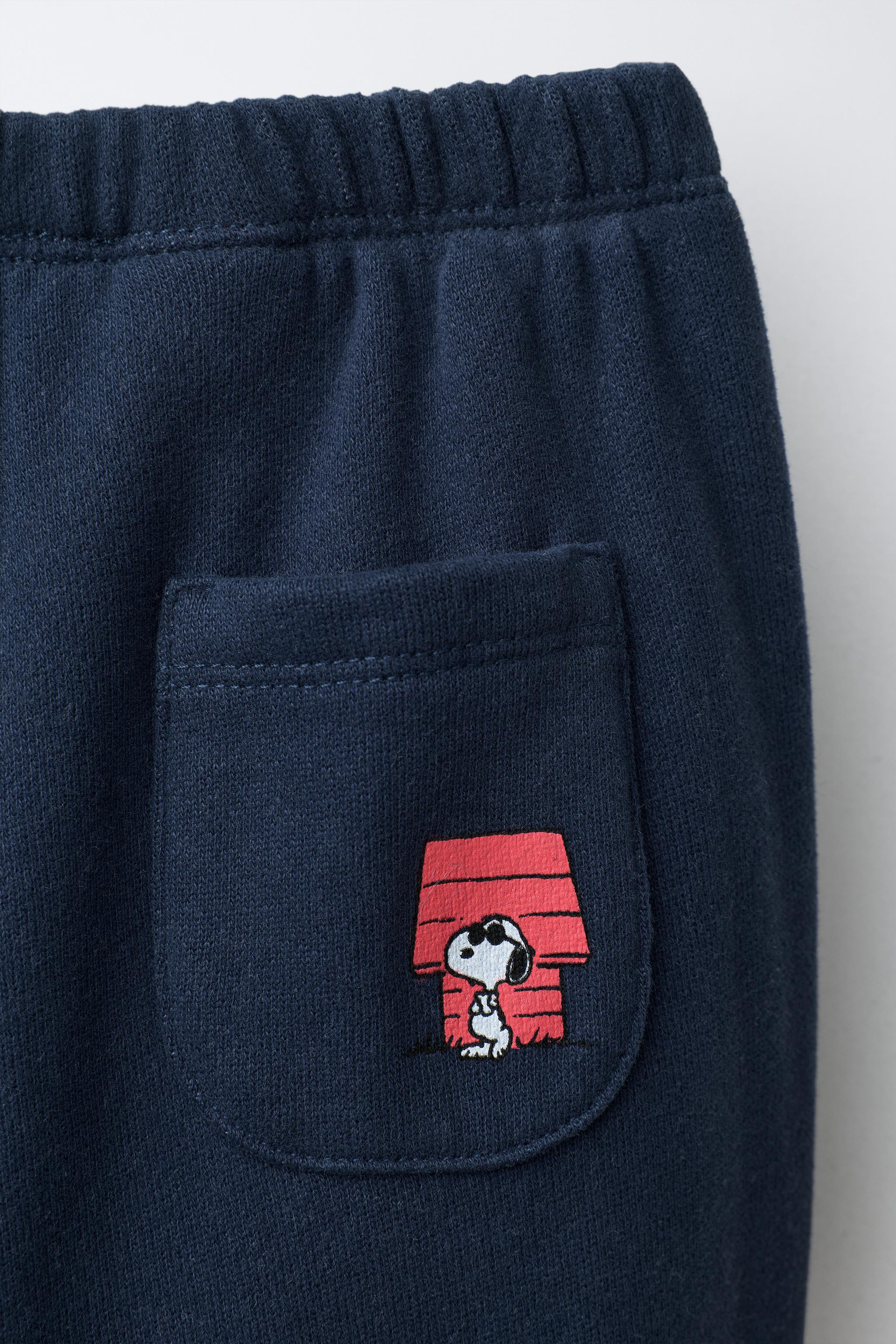 PANTALON EN MOLLETON JOGGER SNOOPY PEANUTS™