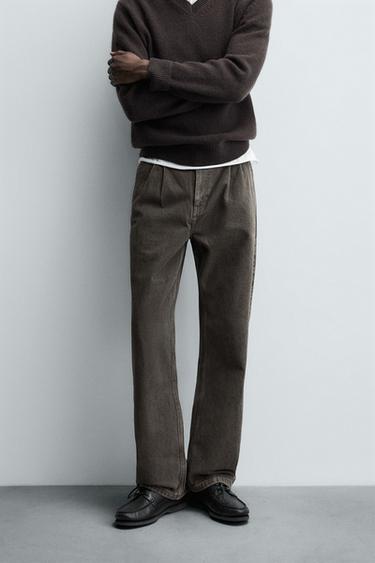 جينز بقصة مستقيمة مع ثنيات - رمادي داكن by Zara