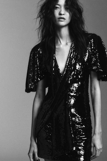 فستان قصير بترتر - فيسون الخاص بـ Zara