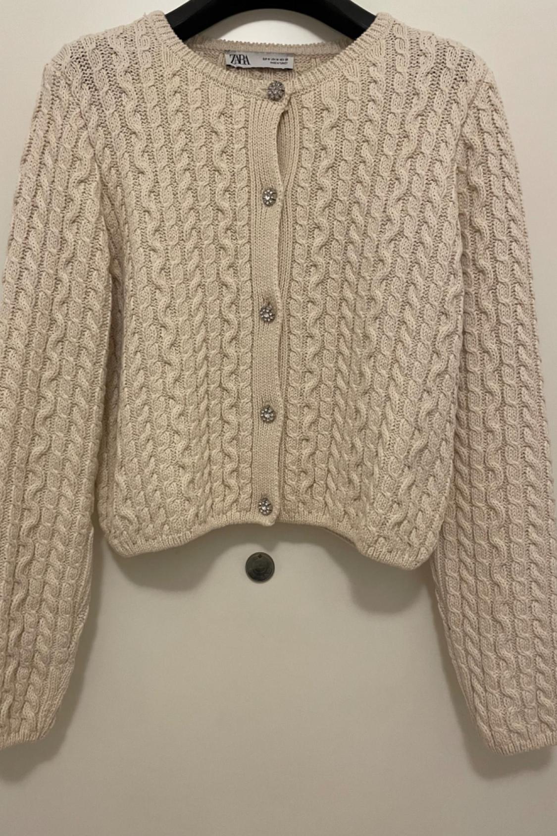 KNIT CARDIGAN WITH GEM BUTTON