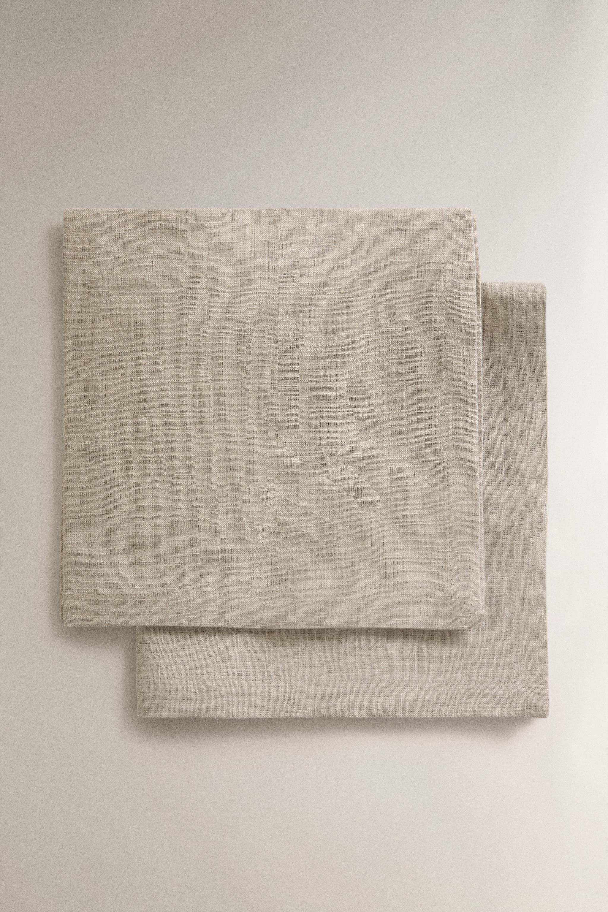PACK OF PLAIN-COLOURED LINEN NAPKINS