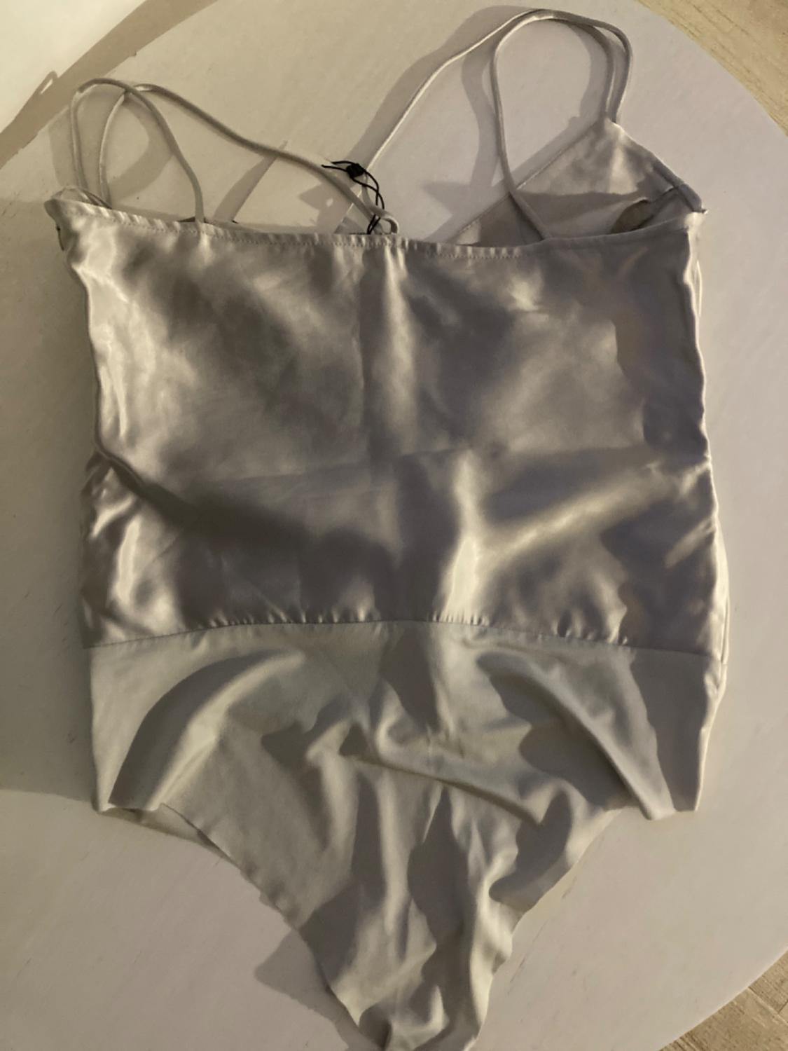 SATIN-EFFECT STRAPPY BODYSUIT - Image 2