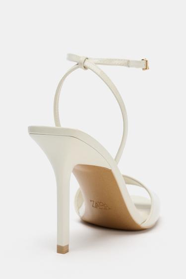 SANDALES À TALONS VERNIS - Écru de Zara - Image 4