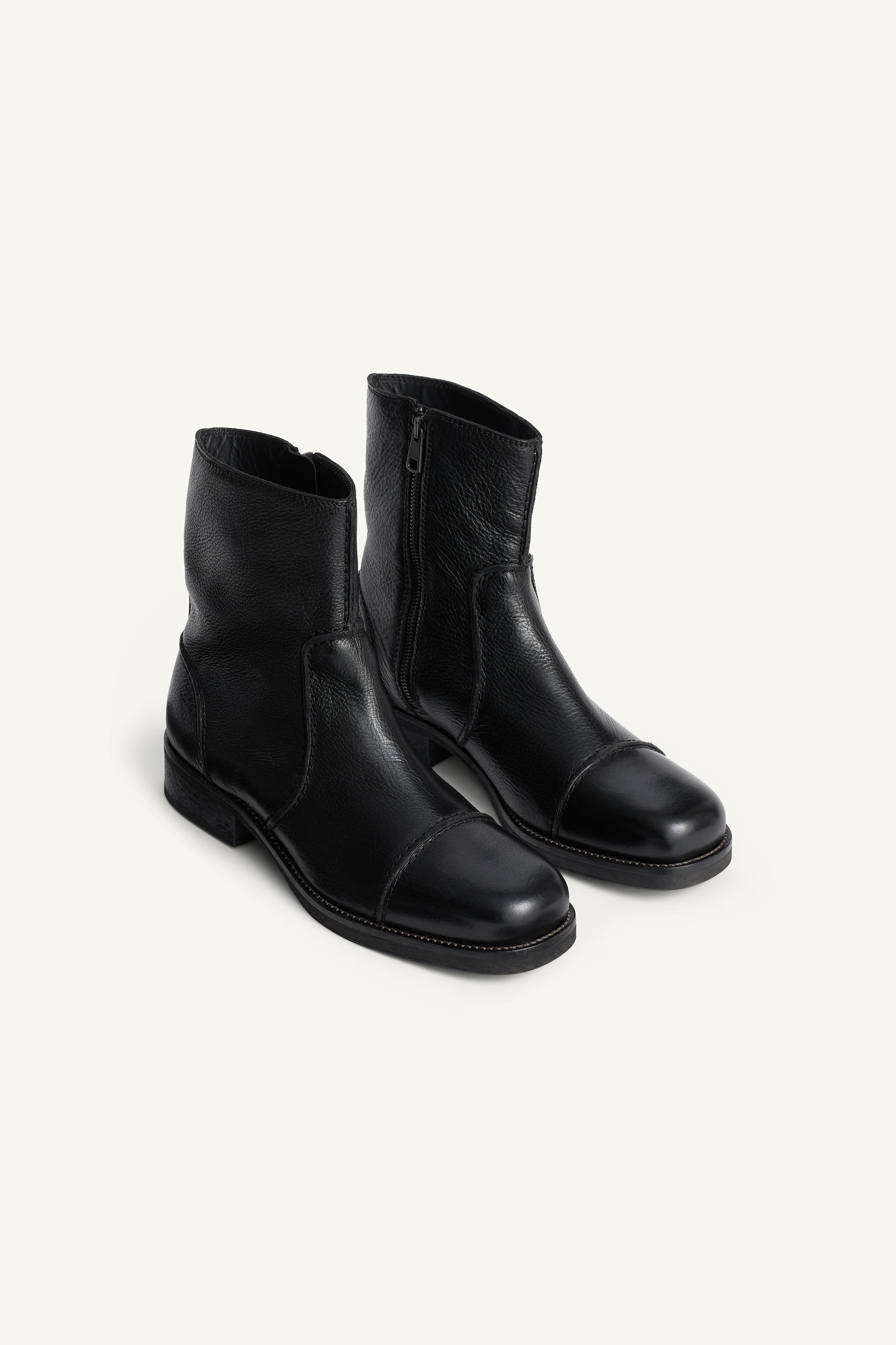 LEATHER ZIP BOOTS