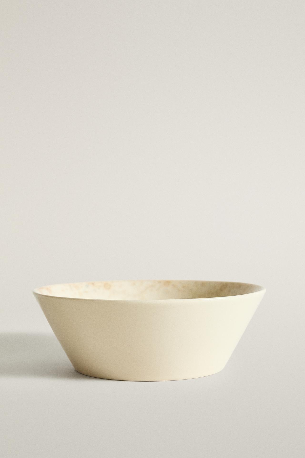 GARDENIA STONEWARE BOWL