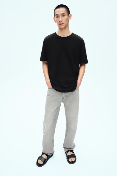 BASIC MEDIUM WEIGHT T-SHIRT - Black by Zara