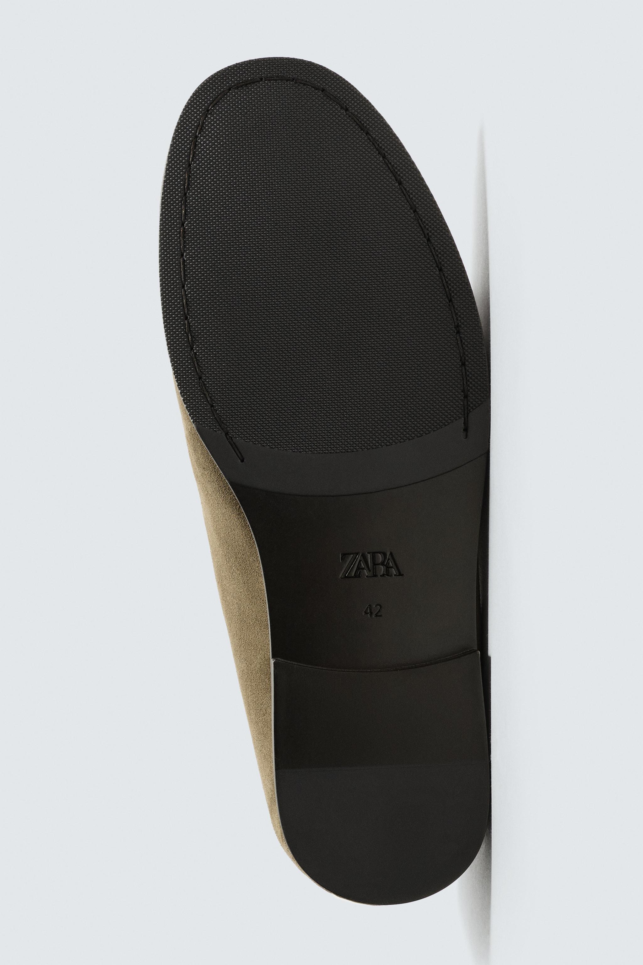 LEATHER TASSEL LOAFERS
