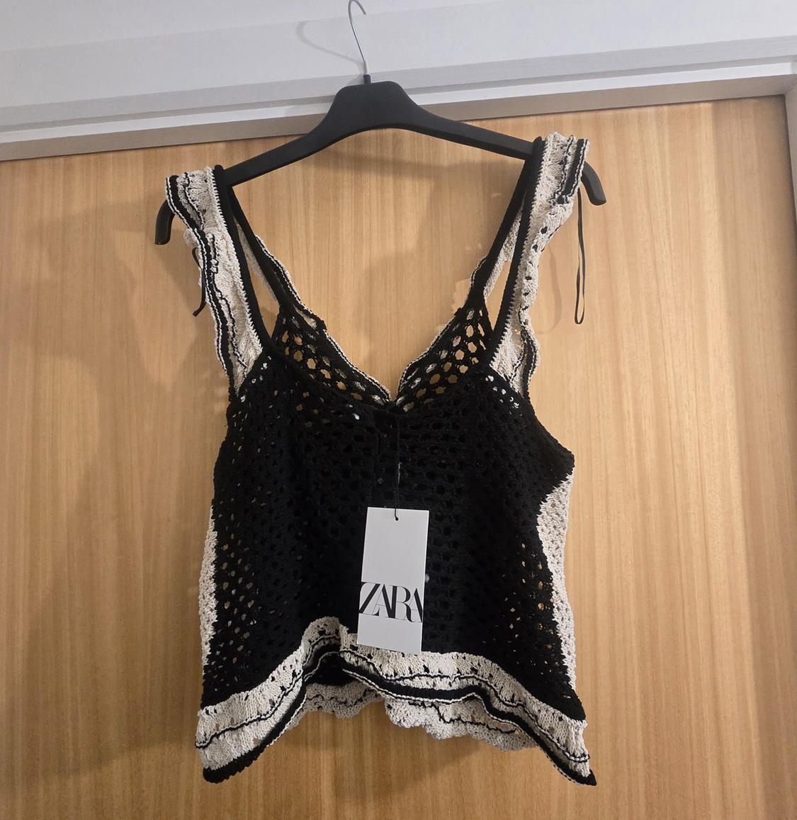 POINTELLE RUFFLED KNIT TOP - Image 2