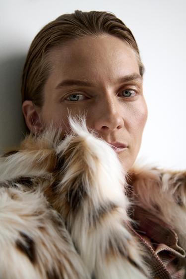 FAUX FUR JACKET ZW COLLECTION - Leopard by Zara