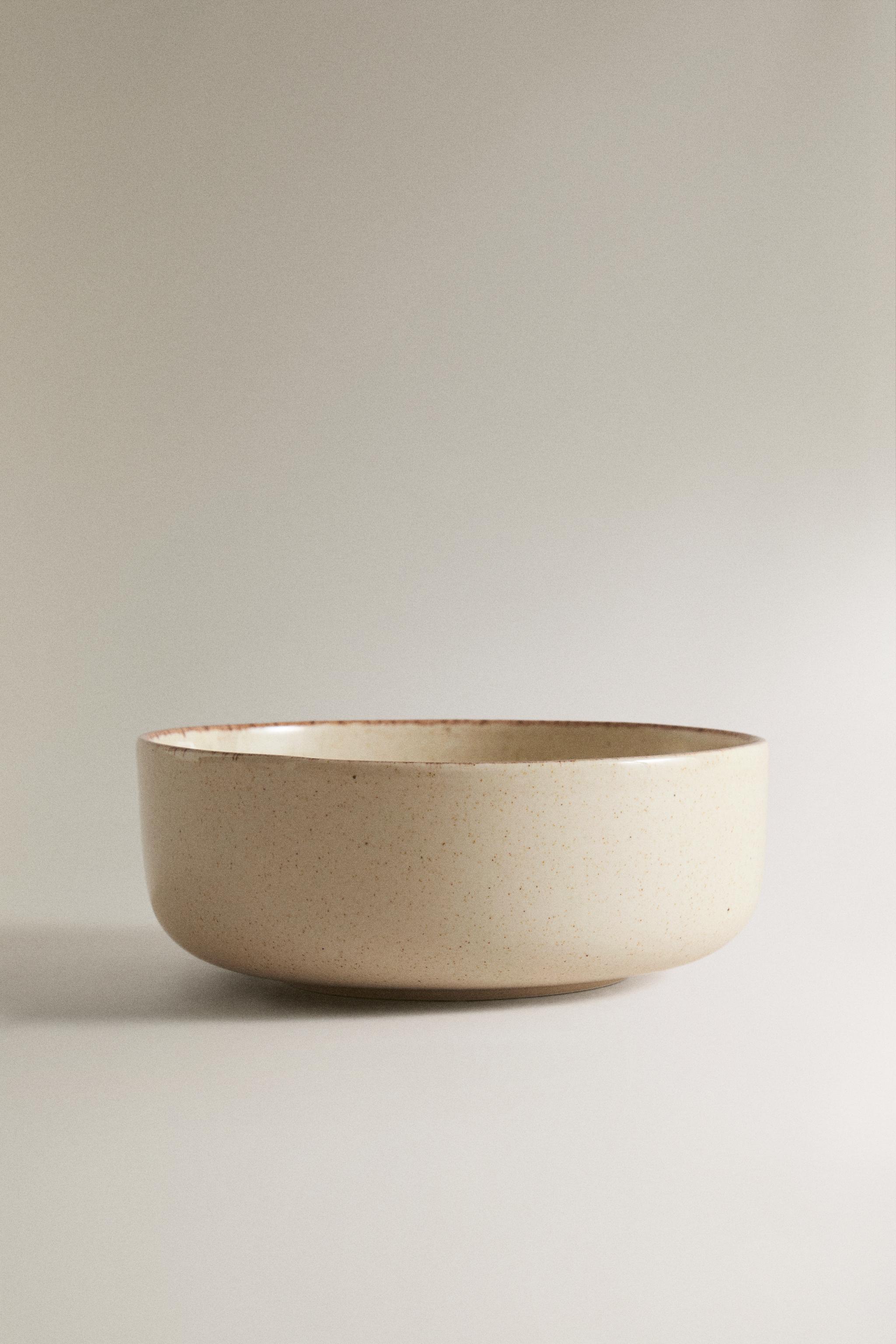 STONEWARE BOWL WITH AGED RIM