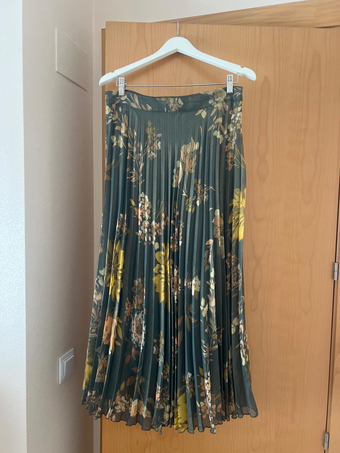 PLEATED FOIL PRINT MIDI SKIRT