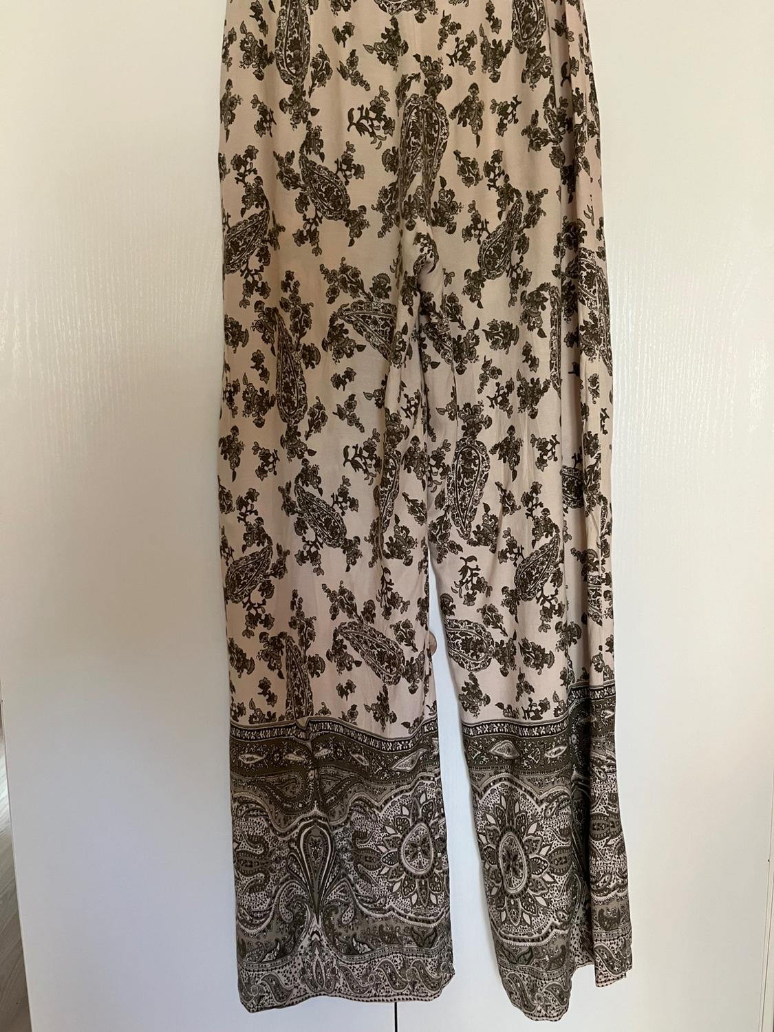 PANTALÓN ANCHO ESTAMPADO - Image 6
