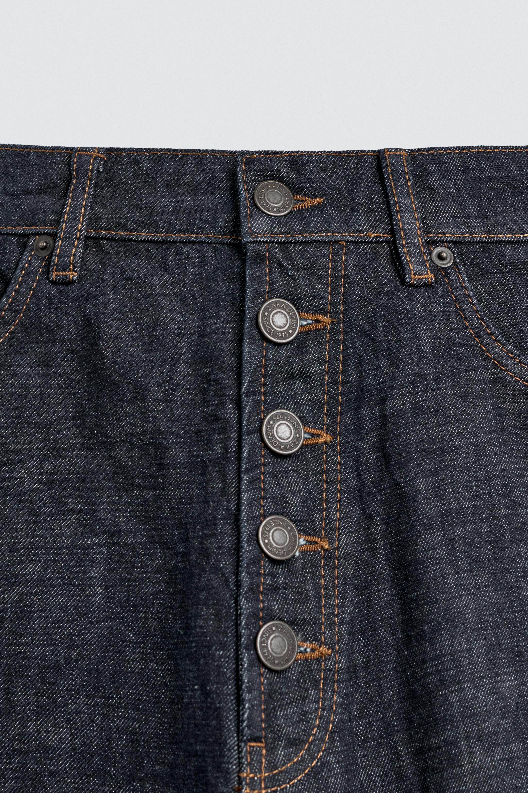 BUTTON-FRONT LOOSE FIT JEANS