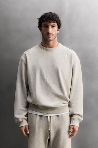 سويت شيرت بتصميم Crewneck للتمارين - رمادي فيجوريه الخاص بـ Zara