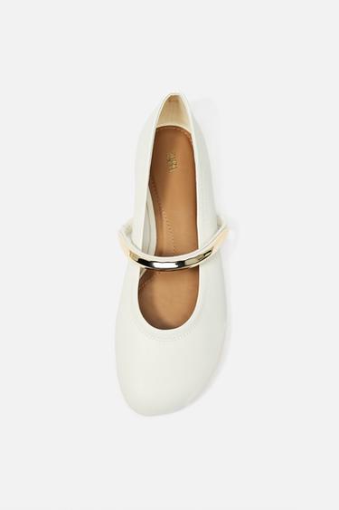 BALLERINAS WITH METAL STRAP - White by Zara