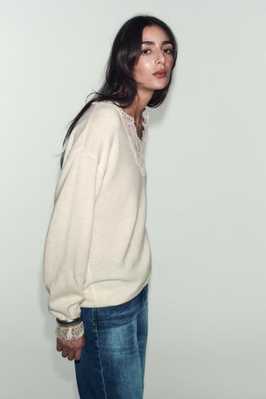 PULL EN MAILLE AVEC DENTELLE - Écru de Zara - Image 3