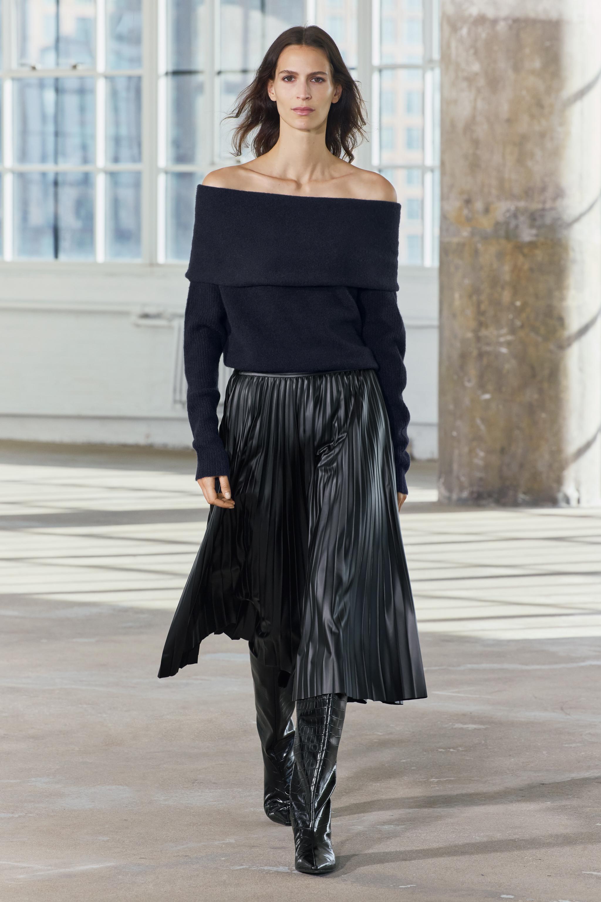 Long black pleated skirt zara hotsell