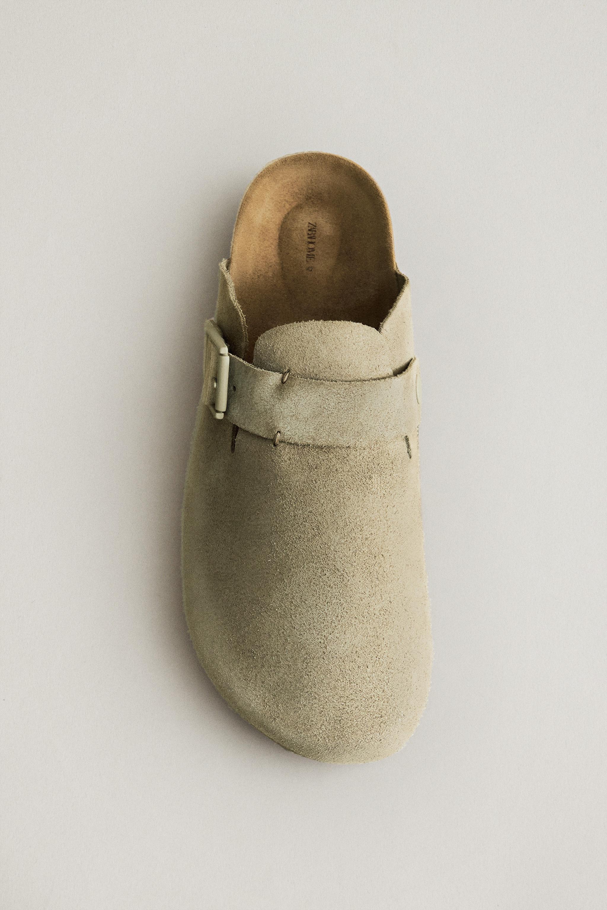 LEATHER CLOGS WITH BUCKLE AND TOPSTITCHING DETAIL — Green