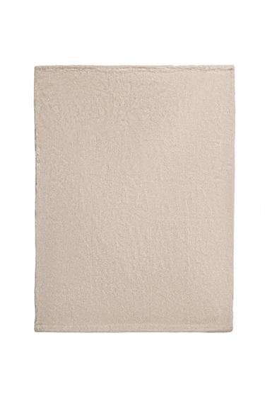 MARLED FUR BLANKET - Ecru / Marl by Zara