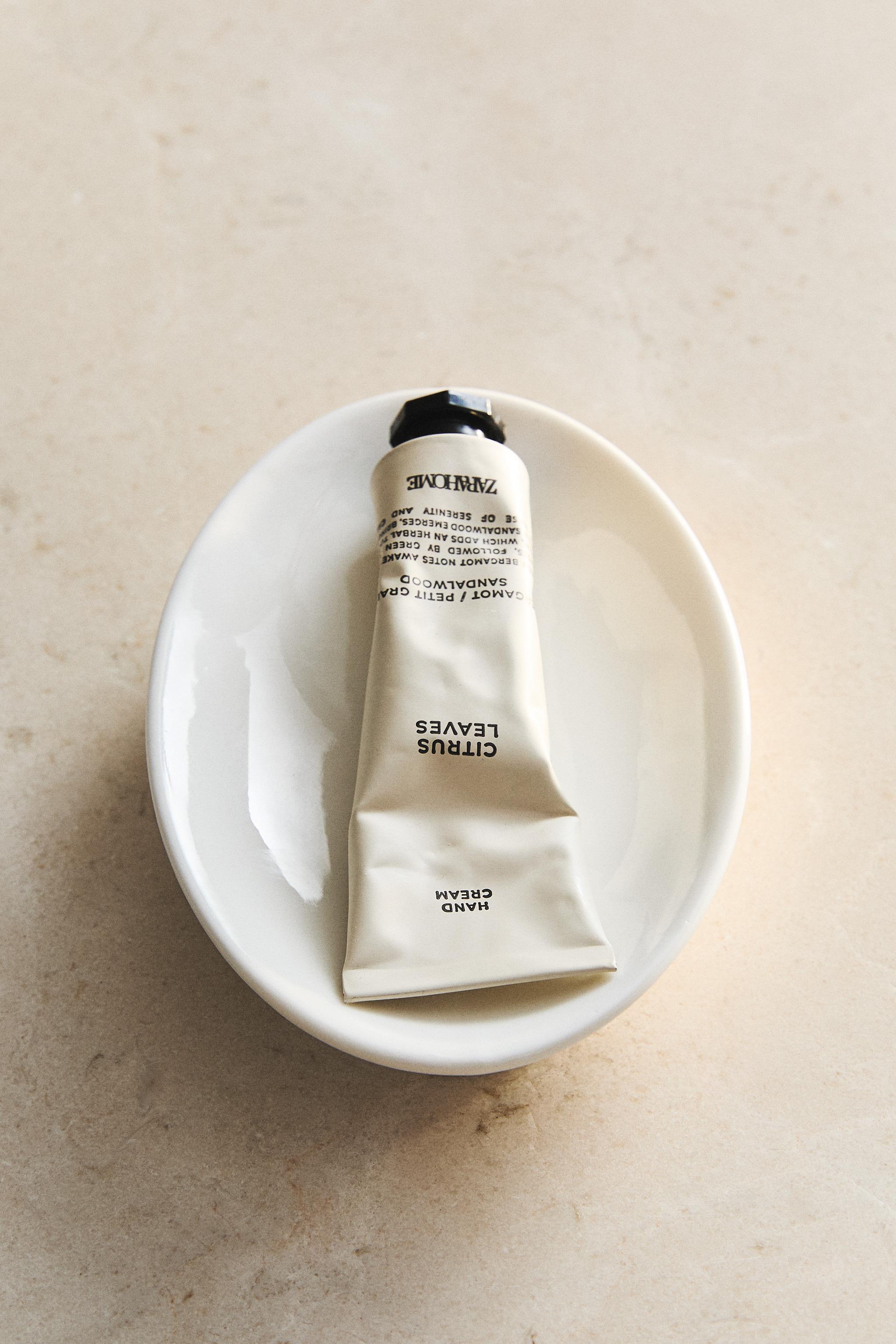 CERAMIC BATHROOM SOAP DISH