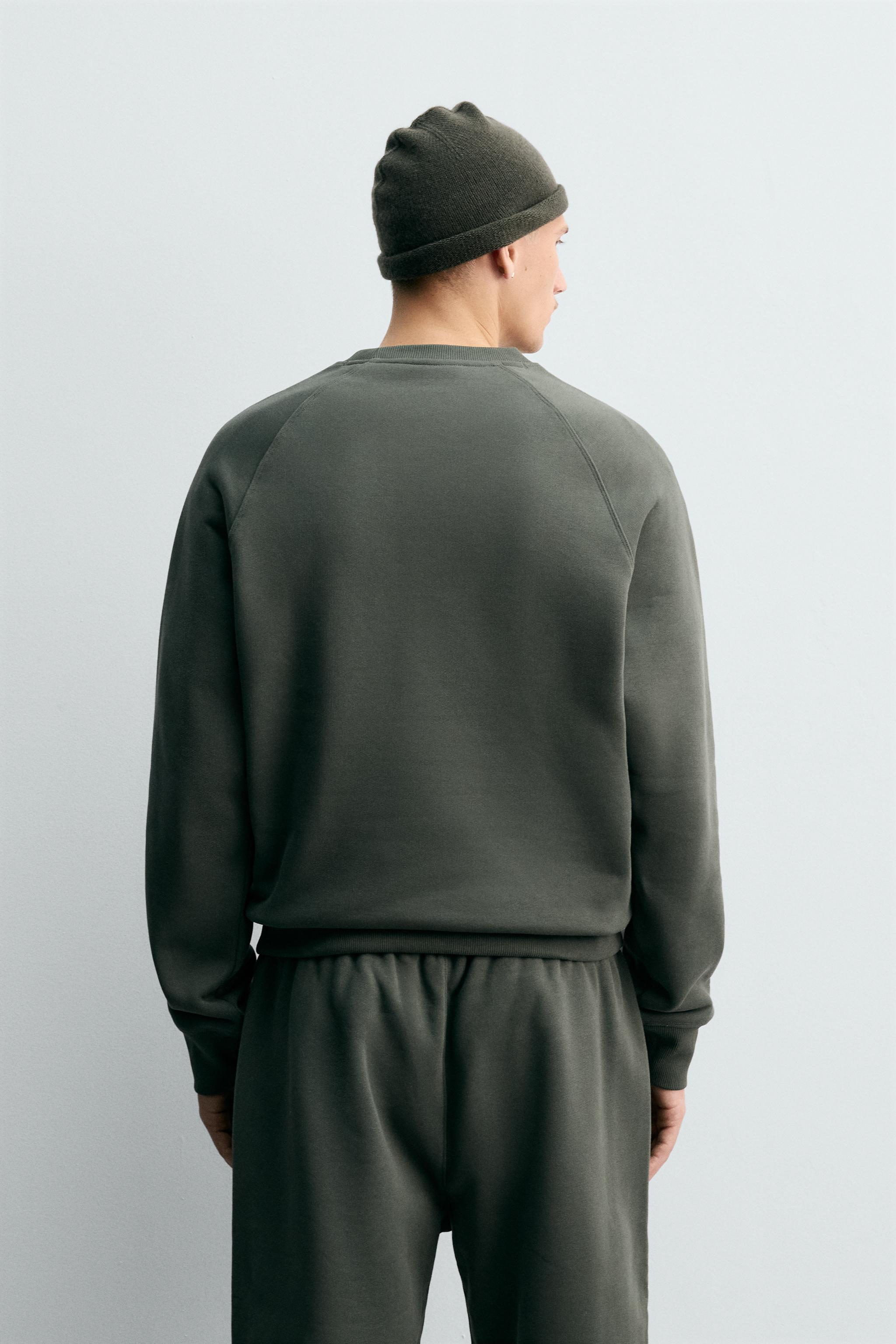 RELAXED FIT CREWNECK SWEATSHIRT