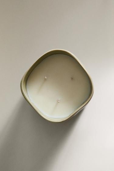 (430 G) MUSKY PETALS SCENTED CANDLE - Beige-brown by Zara - Image 2