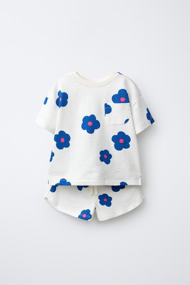 CONJUNTO BERMUDA Y CAMISETA FLORES - Azul de Zara - Imagen 0