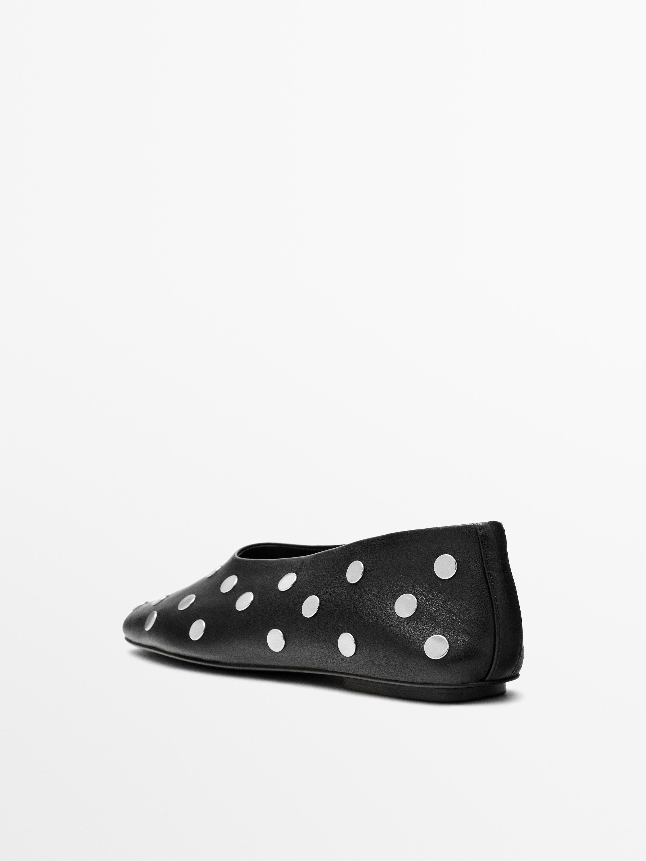 Ballerines carrées à clous