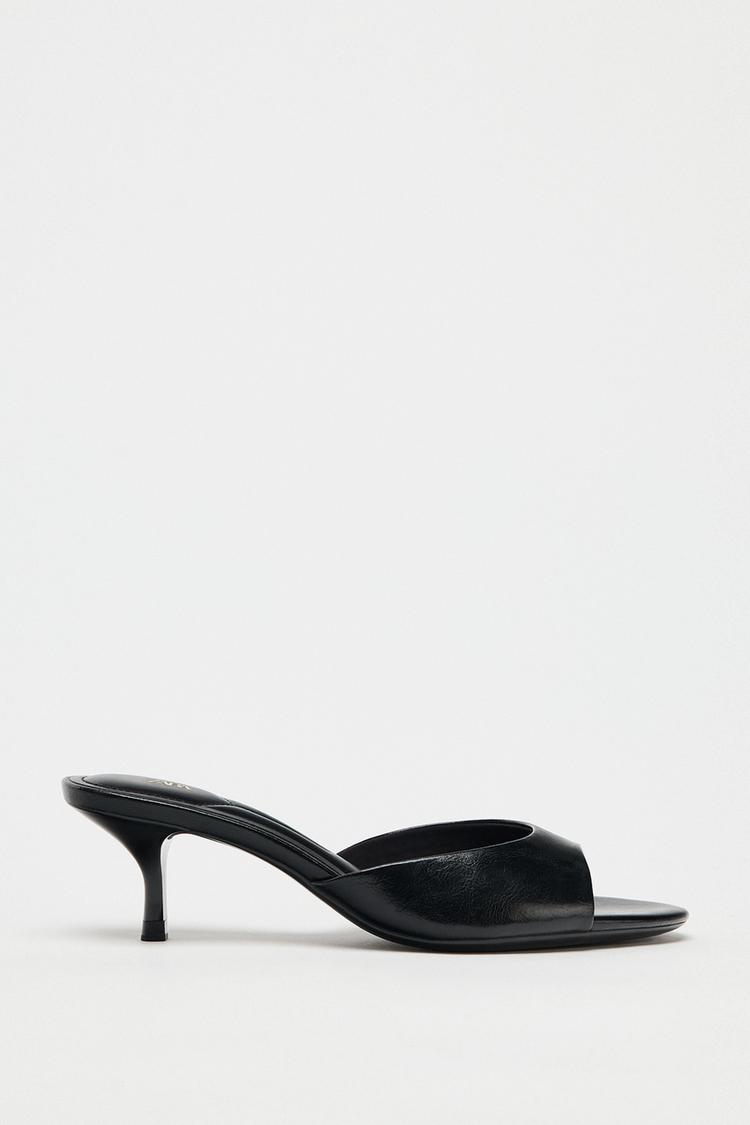 エナメルレザー風サンダル - ブラック | ZARA Japan / 日本