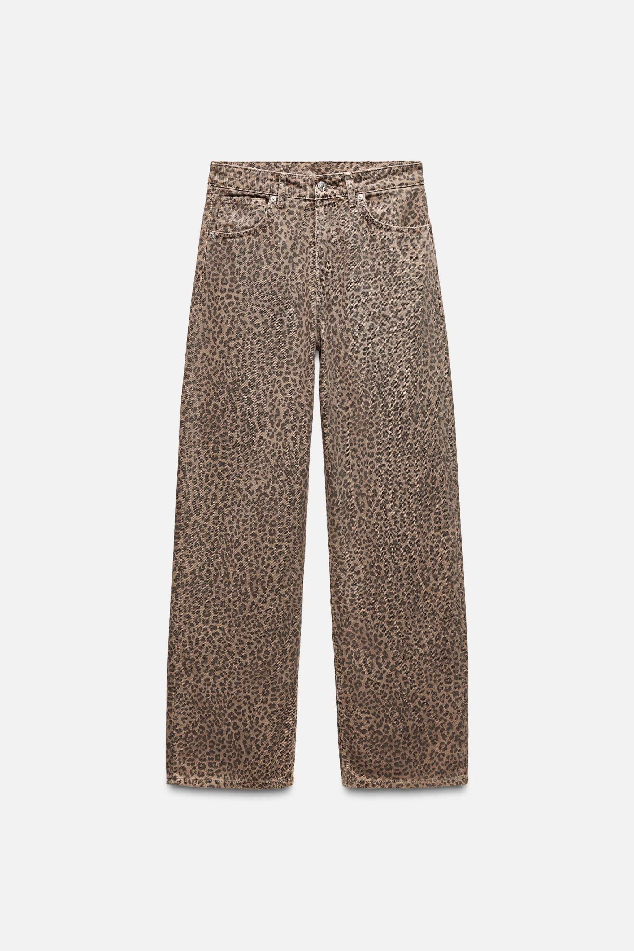 ANIMAL PRINT TRF RELAXED JEANS WITH A HIGH WAIST