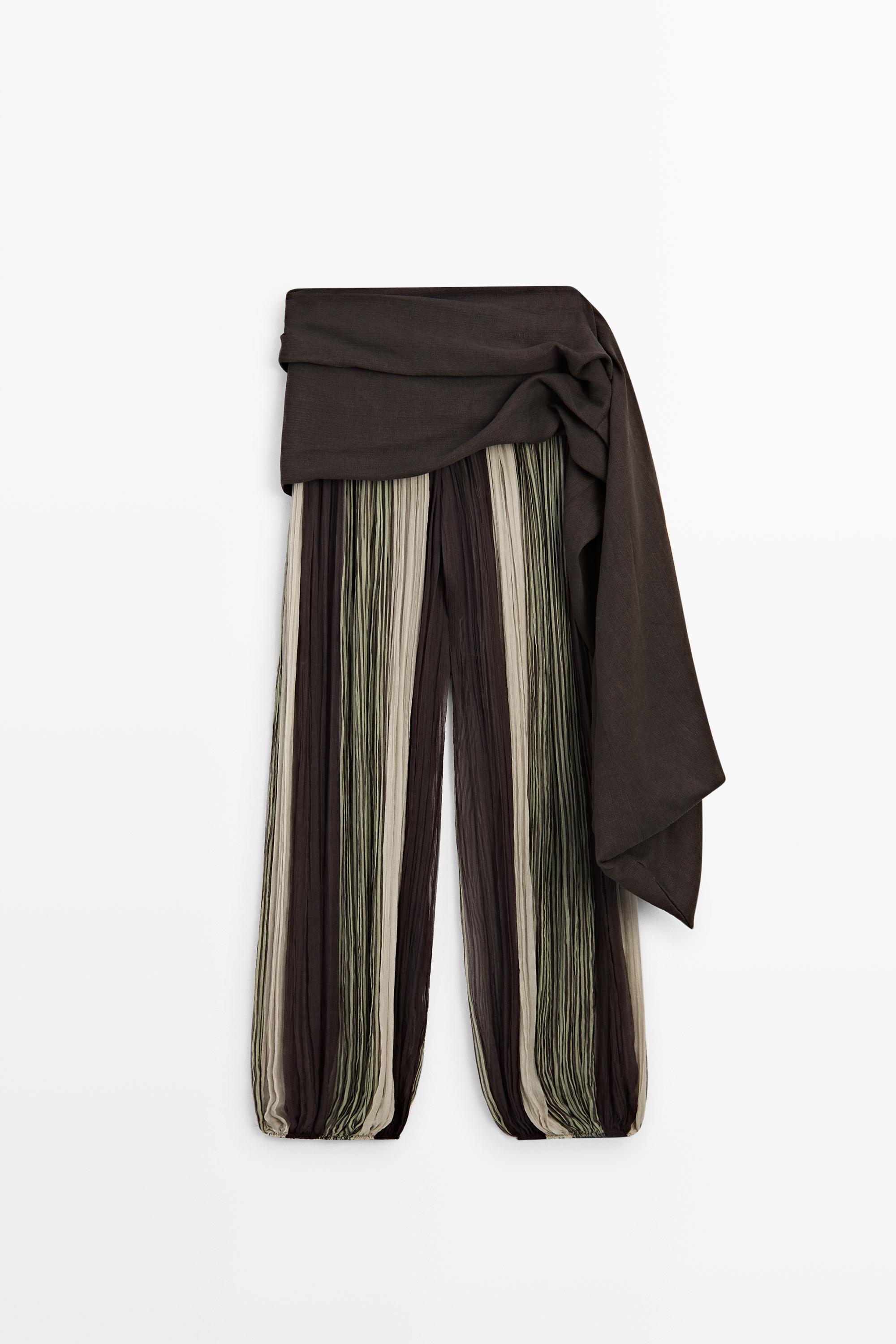 Pantalon fluide à rayures et ceinture