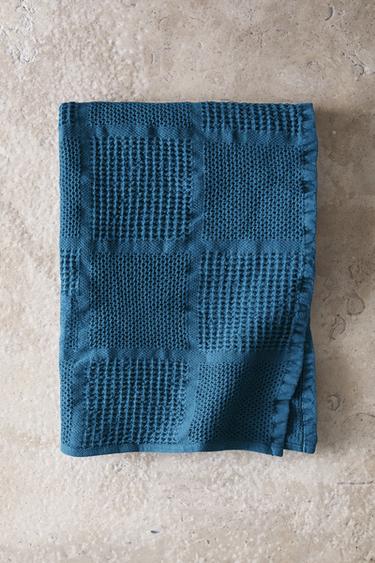 Zara WAFFLE-KNIT COTTON KITCHEN TOWEL - Blue