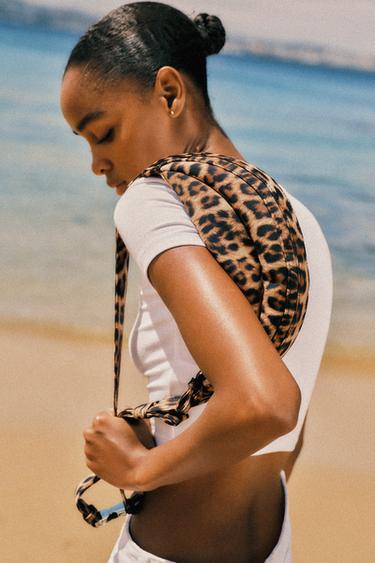 KABELKA PES RAMENO SE ZVECM POTISKEM - Leopard od Zara