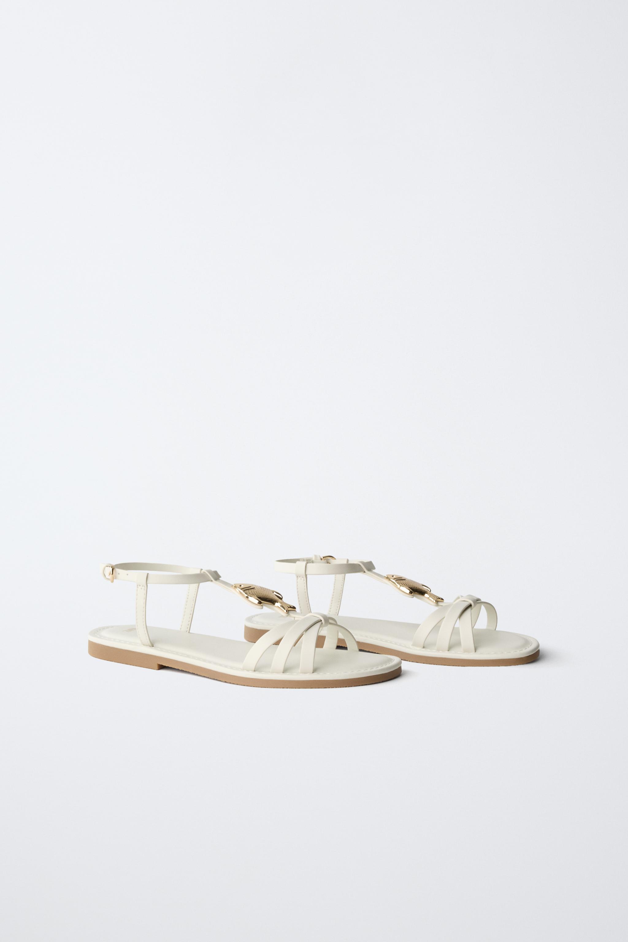 FISH DETAIL SANDALS — White