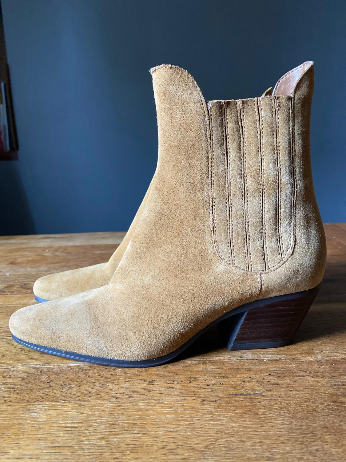 SUEDE COWBOY BOOTS - Image 4